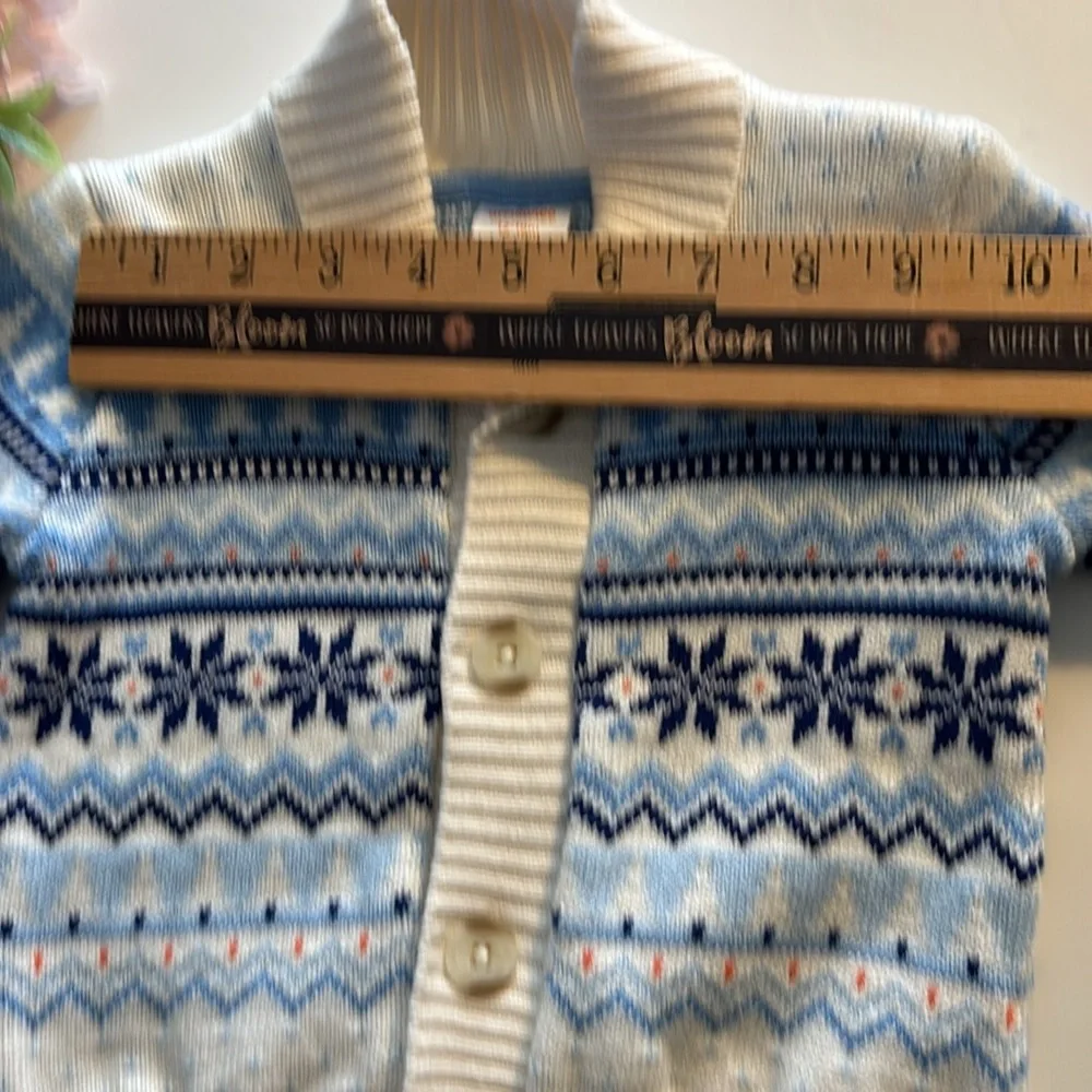 Gymboree intarsia snowflake